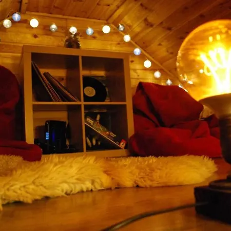 Hut In The Mid. Of Nowhere + Priv Pond+3 Ha 샬레 *